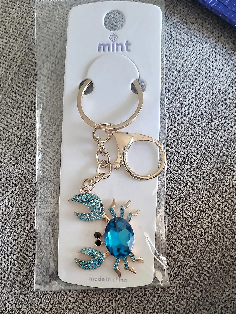mint Blue Crab Rhinestone Keychain Blue Crab Keychain with Gold-Tone Hardware